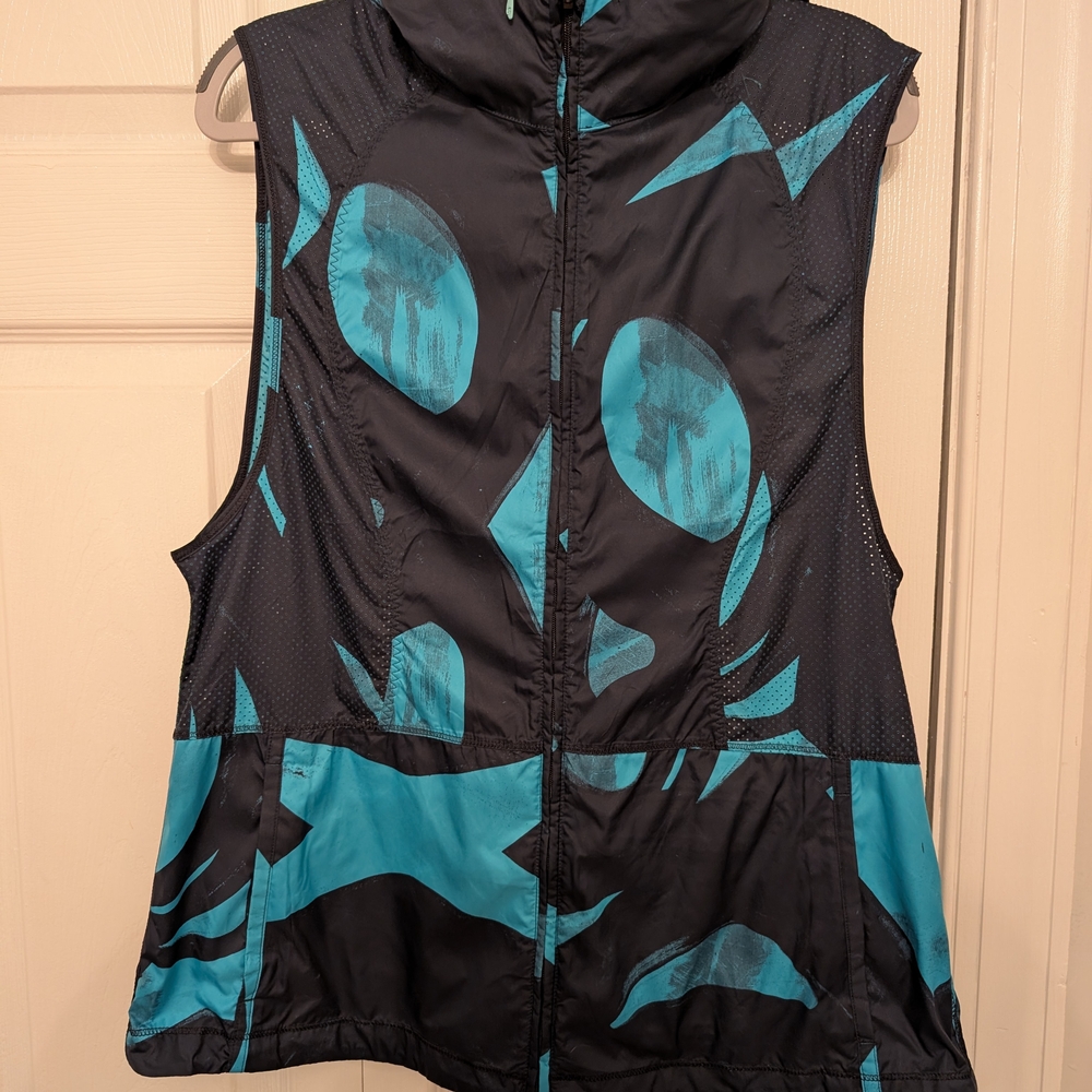 Lululemon Athletica Teal Perforated Vest